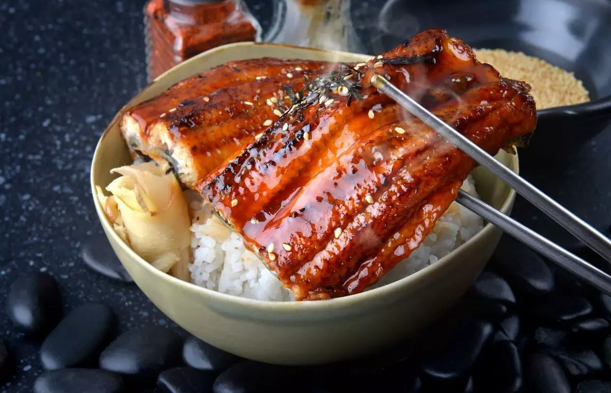 Công thức làm món cơm lươn Nhật Bản nướng sốt teriyaki ngon đậm đà