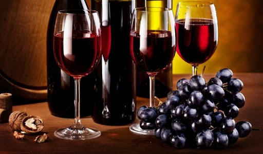 Rượu nho Singani là thức uống nổi danh của Bolivia 